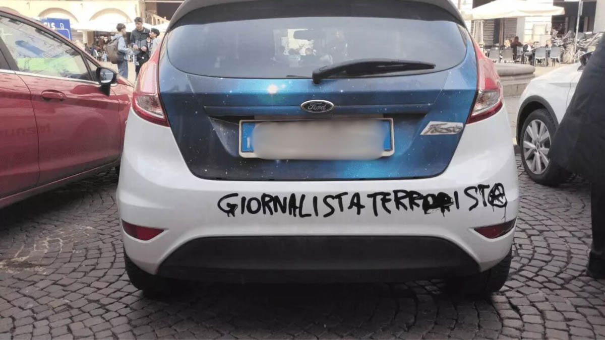 Auto Telenuovo vandalizzata Padova - targa blurrata