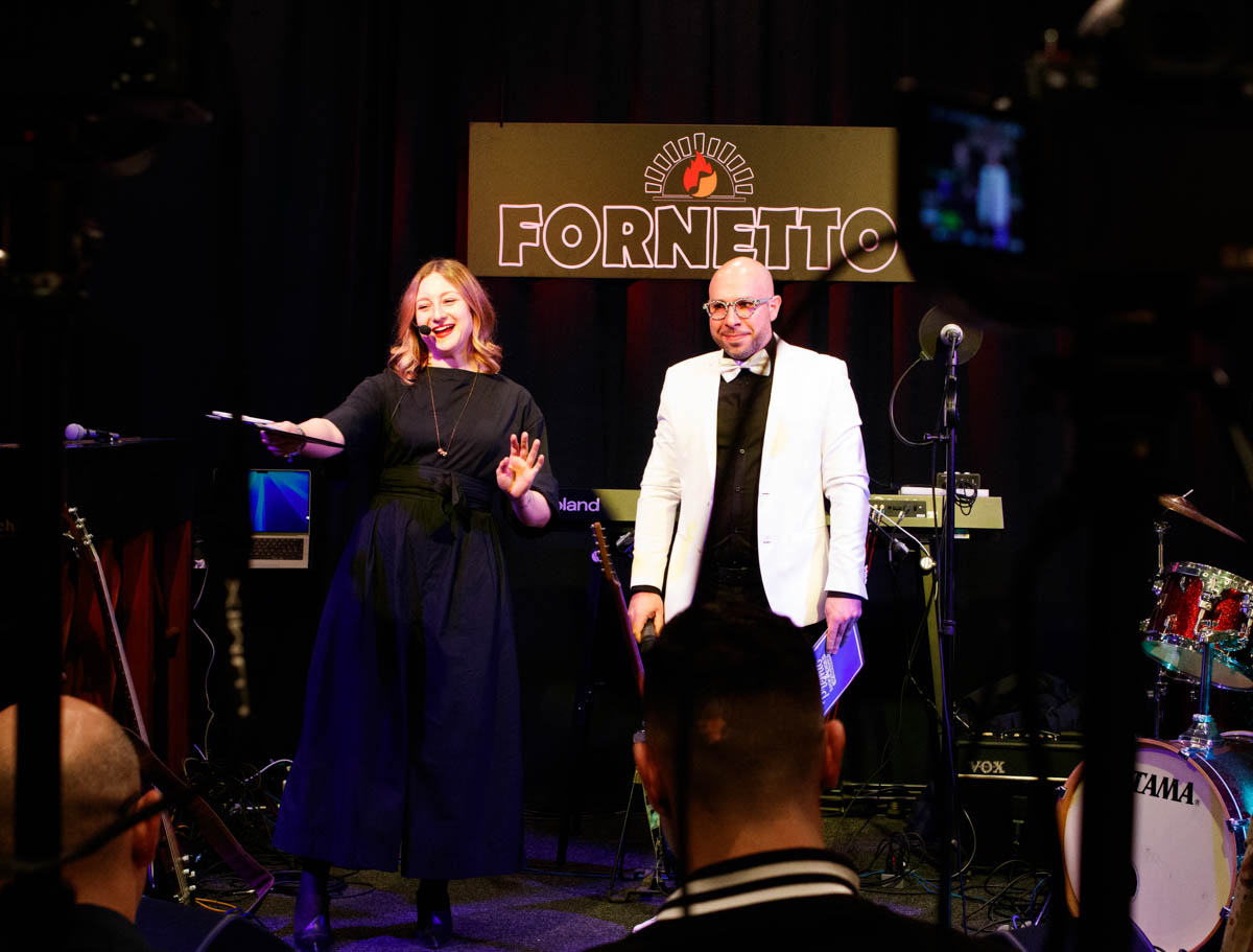 I conduttori Giorgia Preti e Alain Deejay Premio Radio Adige TV 2026