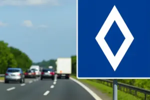 Nuovo cartello stradale