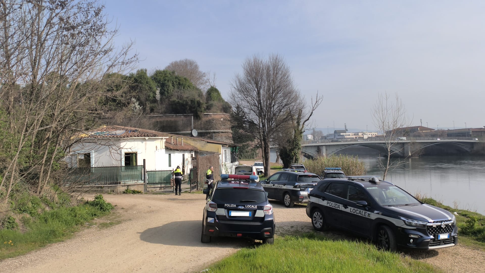 Sgombero via Faccio Polizia Locale Verona