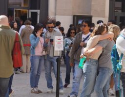 Turisti e visitatori a Verona 6 aprile 2026 Pasquetta Cortile di Giulietta